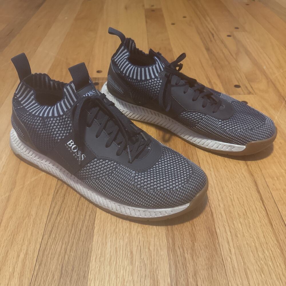 Hugo Boss Men's Navy Knit Athletic Sneakers with White Soles
